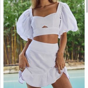 ASTARTE TWO PIEVE SET IN WHITE